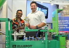 Naomi Kahurani of Bio Crop Care ltd together with Daran Stone of Ellepot. Bio Crop Care is the agent of Ellepot and others, which are focussing on sustainability and showing that with their plant-based fertilizers and the biodegradable paper of Ellepot.